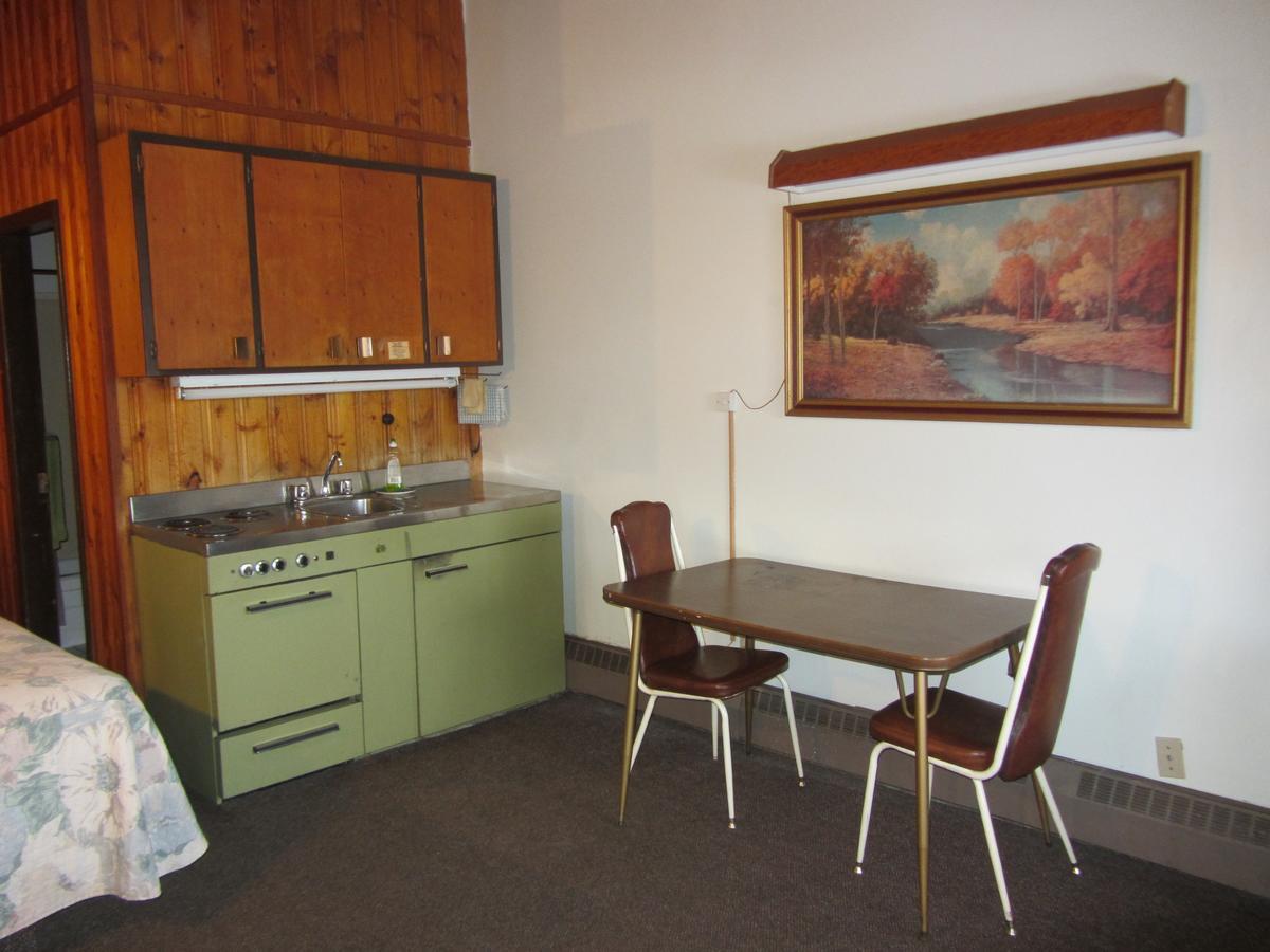 Pembina River Inn Entwistle Экстерьер фото