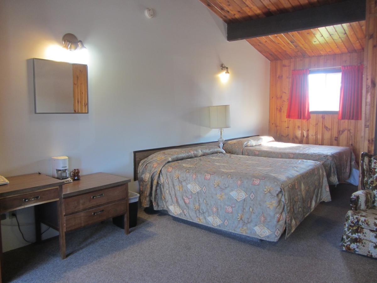 Pembina River Inn Entwistle Экстерьер фото
