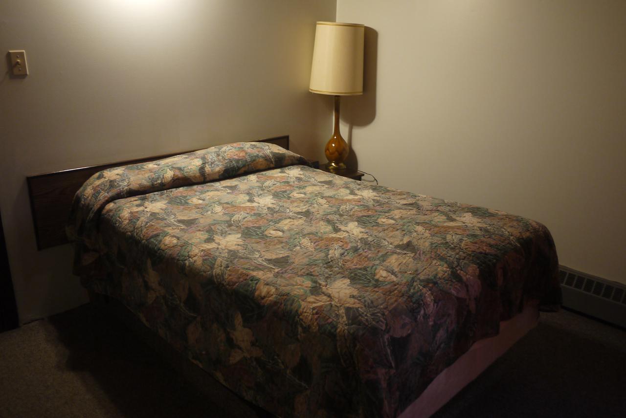 Pembina River Inn Entwistle Экстерьер фото
